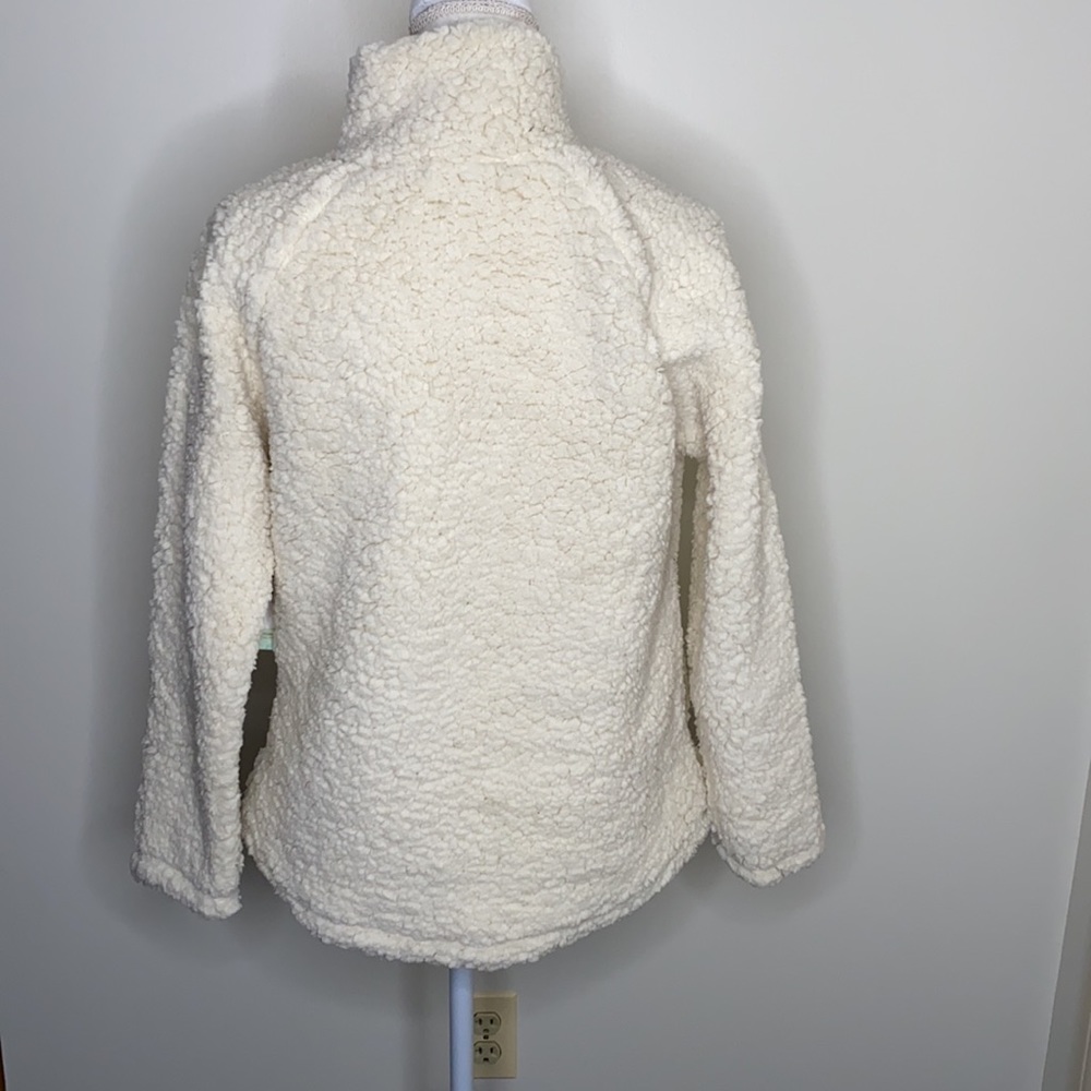 Austin Pullover- Balance Collection - Picture 8 of 12